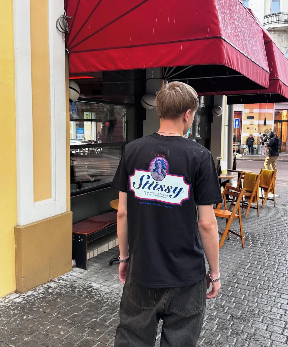 Футболка Stussy International