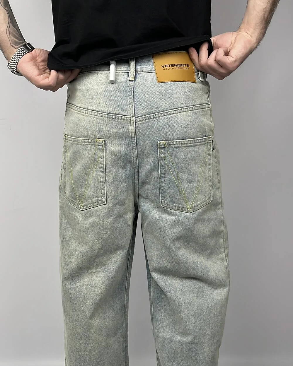 Джинси VETEMENTS