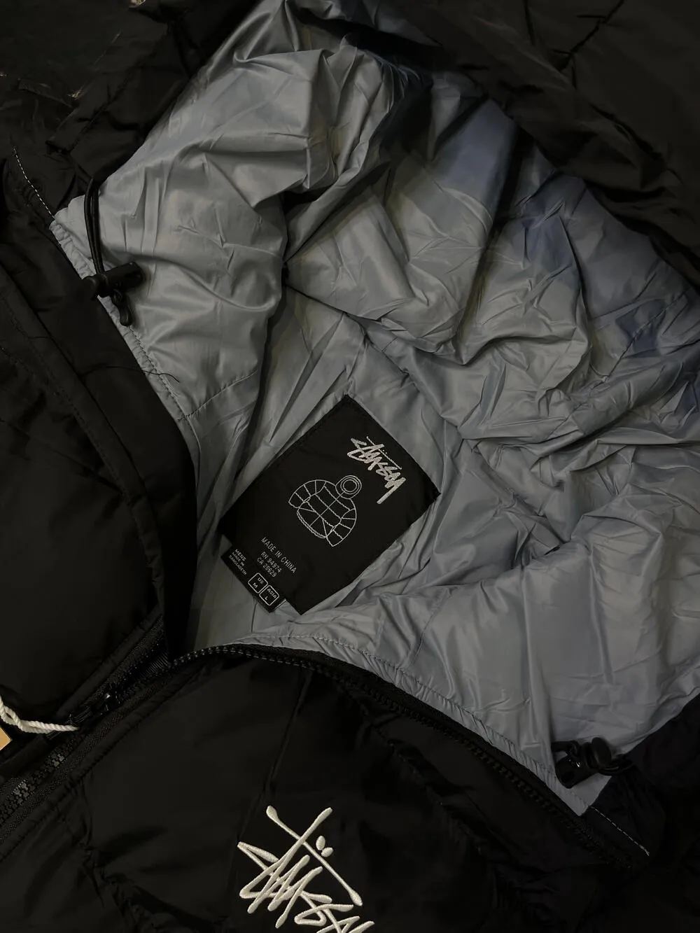 Пуховик Stussy Black Gray