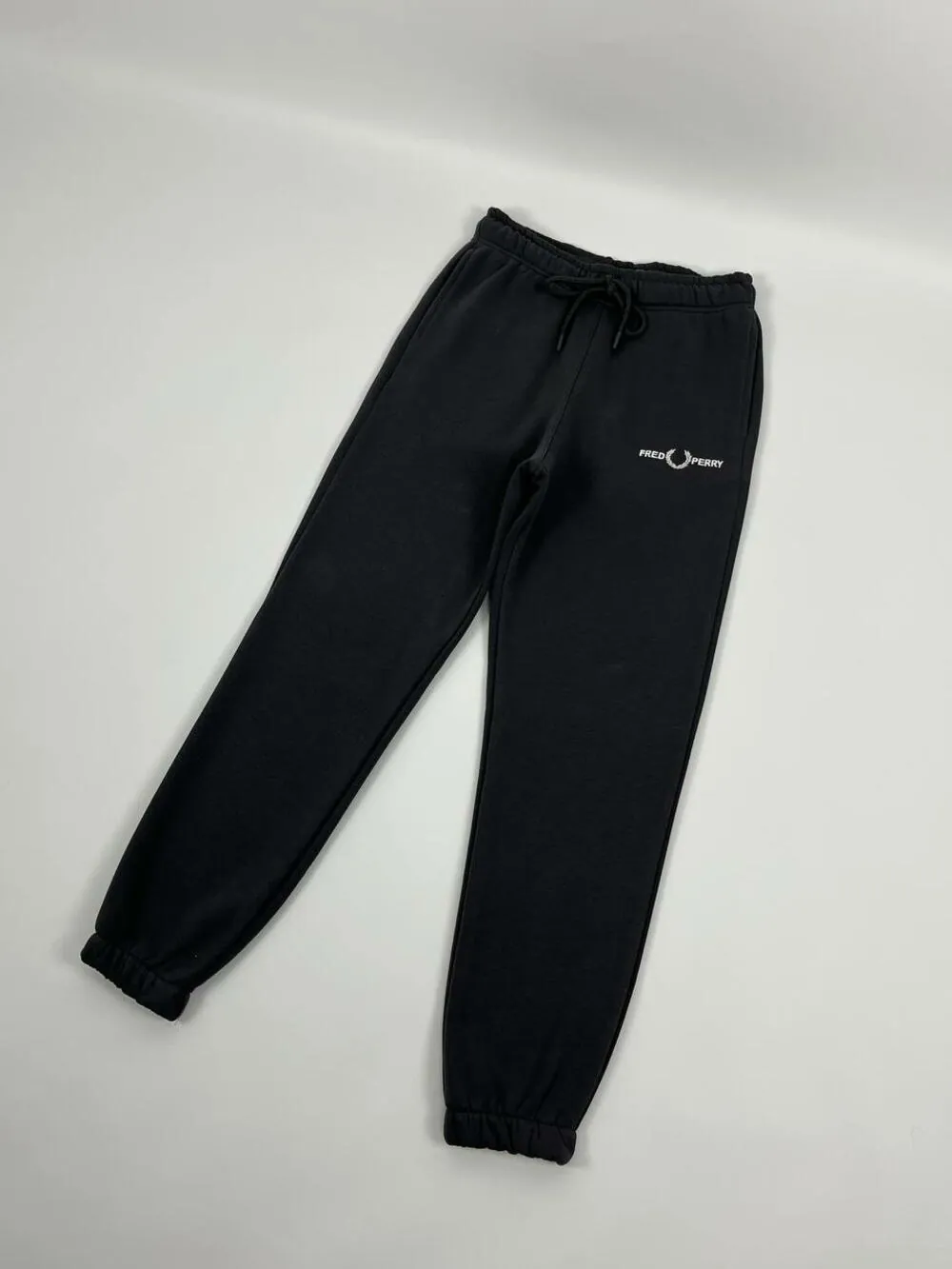 Штани Fred Perry Center Logo Cotton