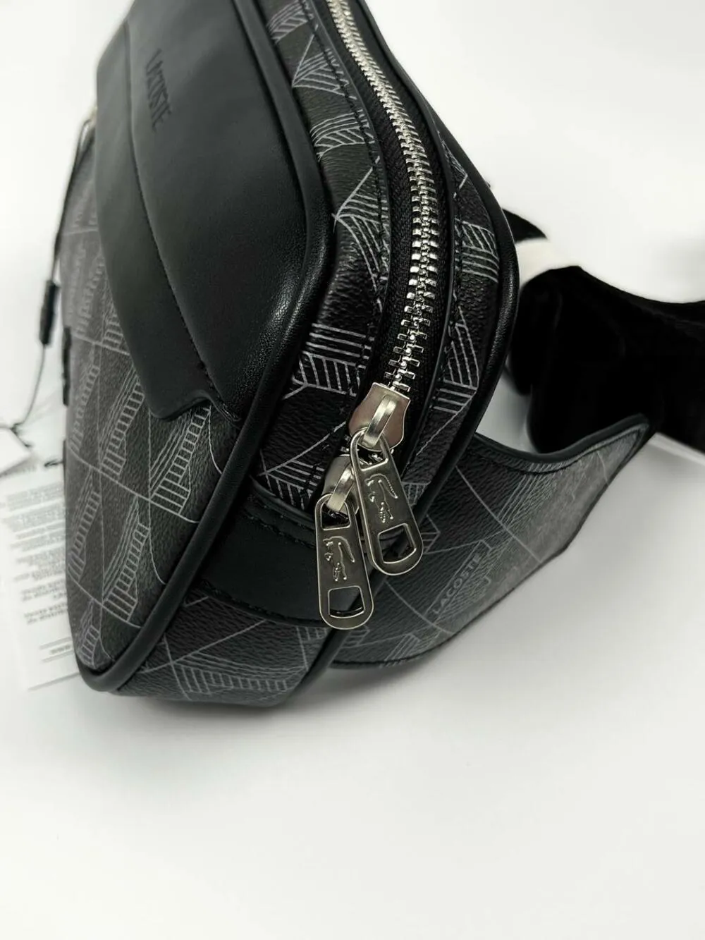 Бананка Lacoste Monogram