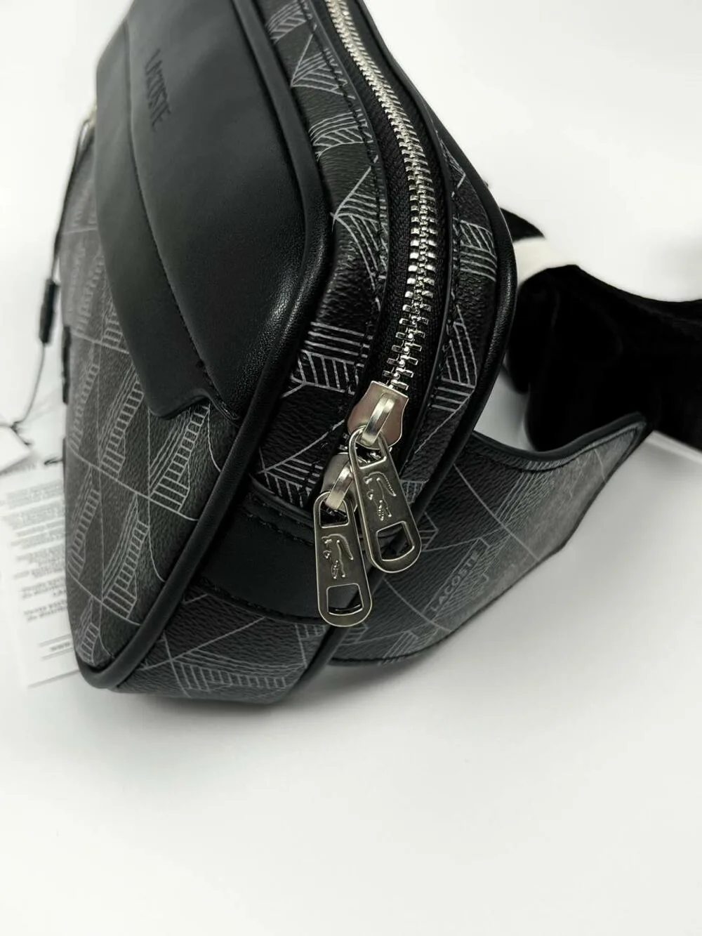 Бананка Lacoste Monogram