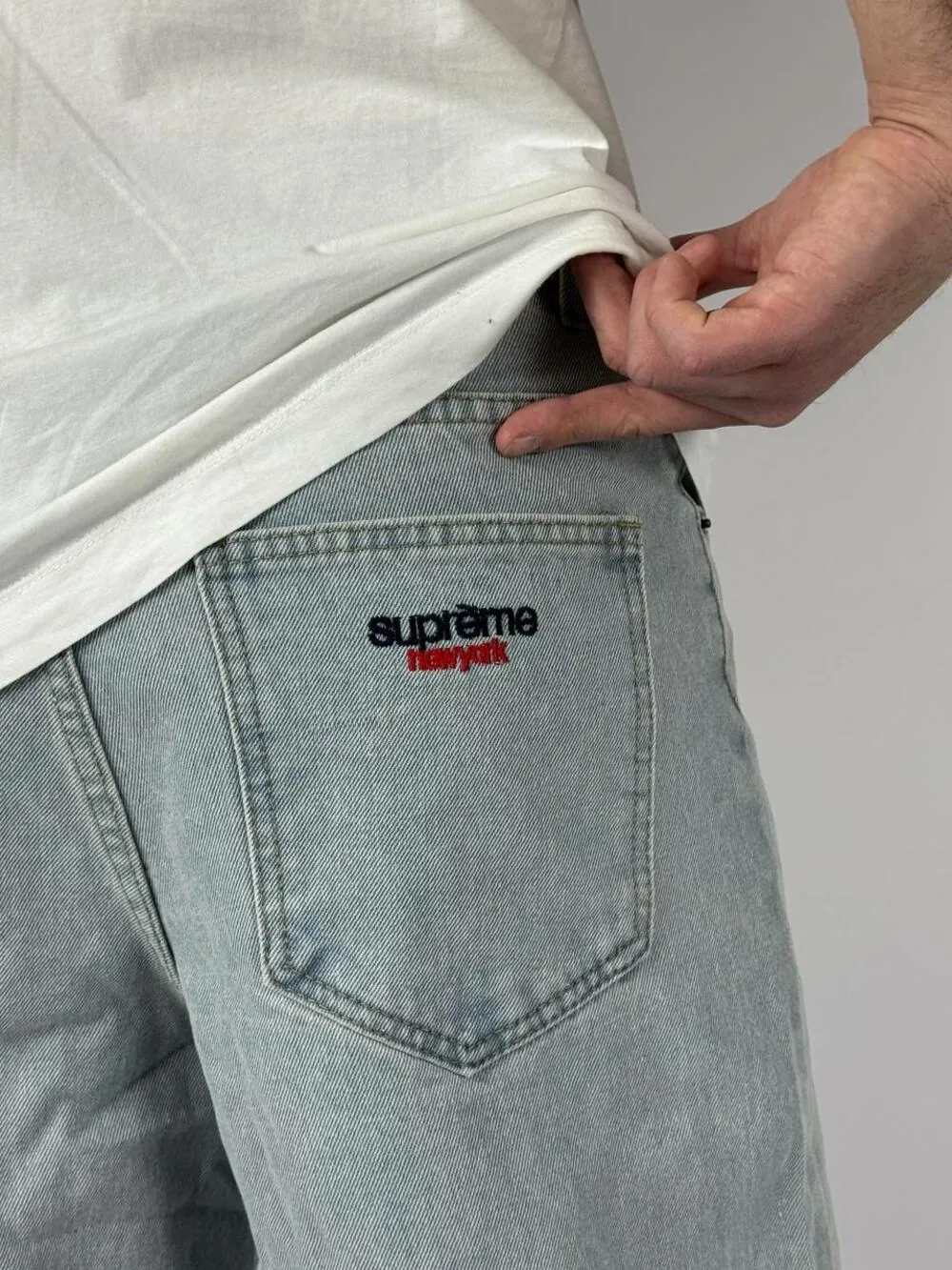 Джинси Supreme