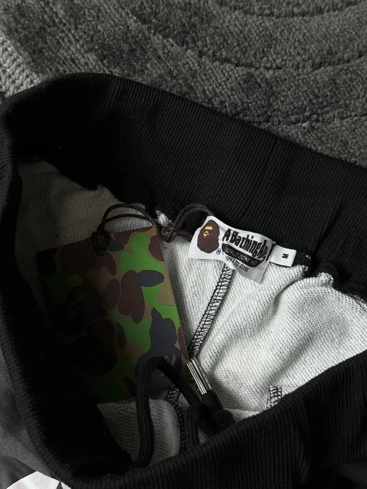 Шорти Bape Camo Shark