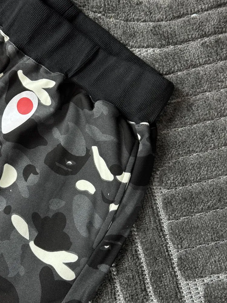 Шорти Bape Camo Shark