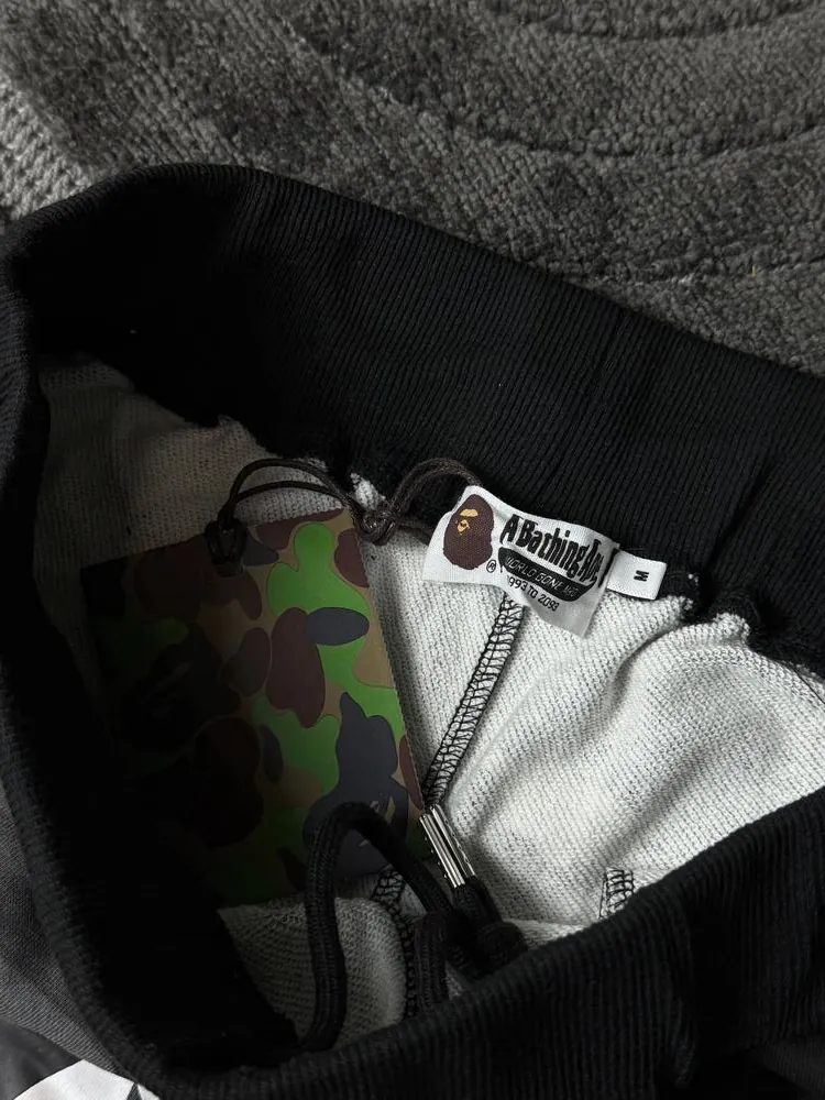 Шорти Bape Camo Shark