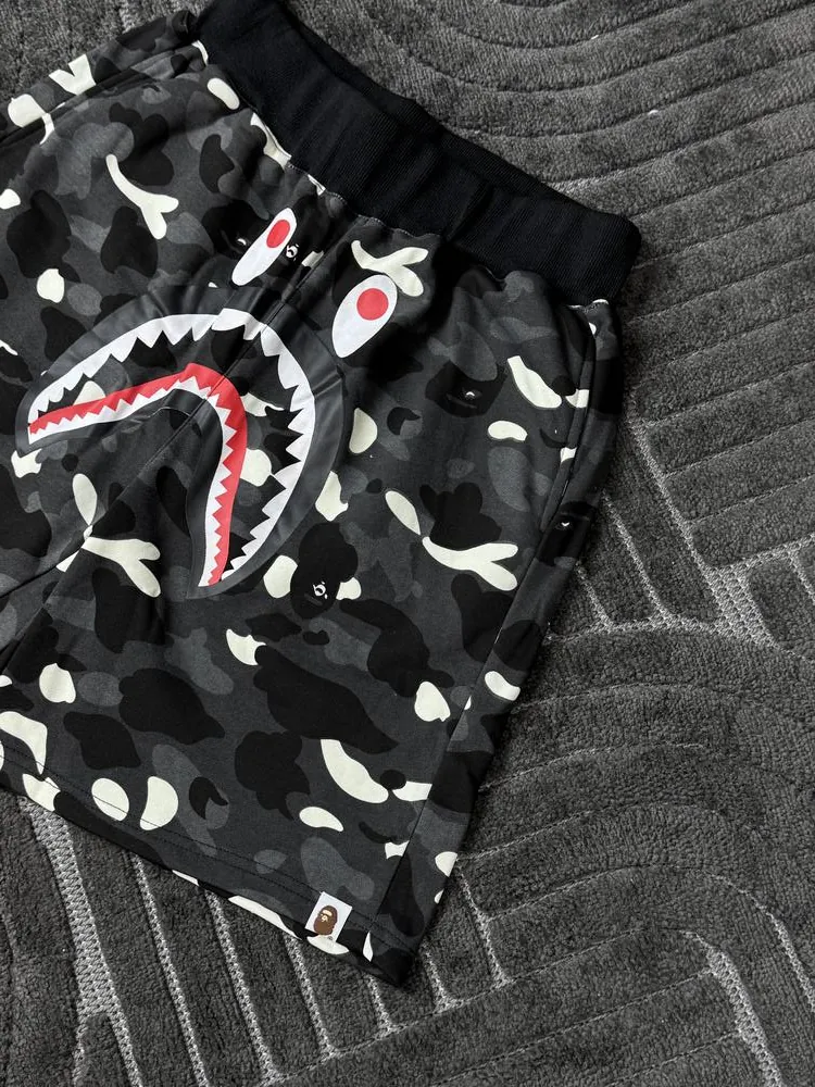 Шорти Bape Camo Shark