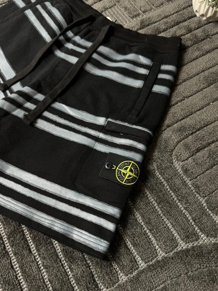 Шорти Stone Island x Supreme