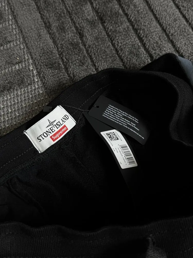 Шорти Stone Island x Supreme