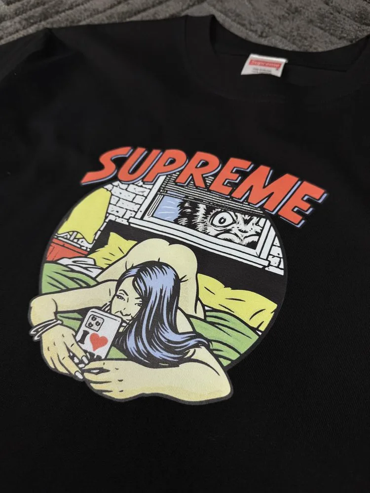 Футболка Supreme Bedroom